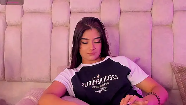 KatherineRuiz  online show from 03/14/26, 12:11