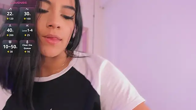 KatherineRuiz  online show from 04/15/26, 12:42