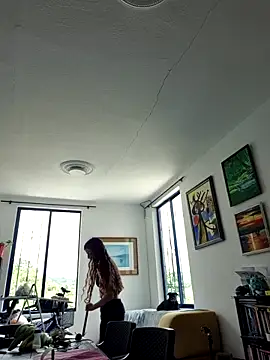 IrisBound online show from 04/28/26, 06:01