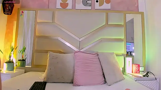 Samantha-Pardo online show from 03/30/26, 09:05