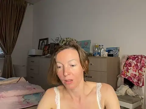 angelicfenix online show from 04/05/26, 12:56