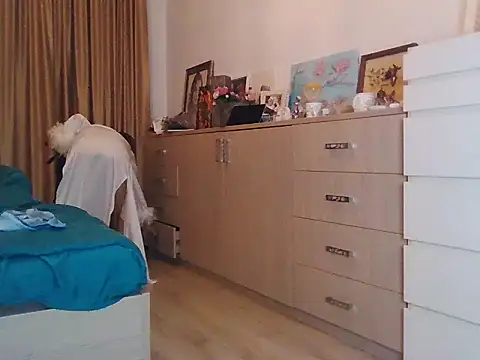 Snapshot of angelicfenix chatting on 03/01/26, 04:29 angelicfenix online show from 03/01/26, 04:29