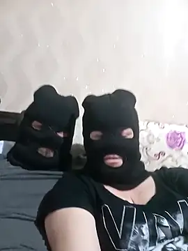 Snapshot of DiamondDaisy chatting on 02/28/26, 05:01 DiamondDaisy online show from 02/28/26, 05:01