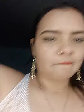 Emily Rouse23 online show from 05/27/26, 01:57