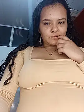 Emily Rouse23 online show from 05/21/26, 03:04