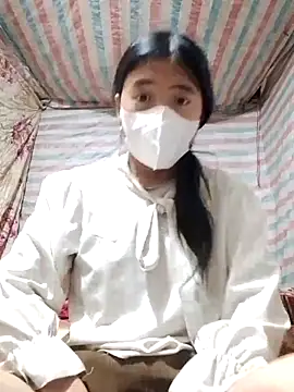 Lala-labu online show from 03/13/26, 09:25