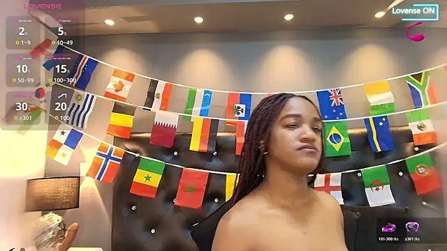 Chloebrunnie online show from 06/25/26, 12:21