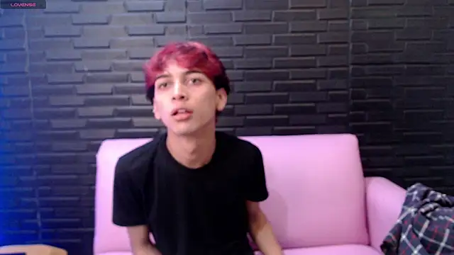 Snapshot of DanteLux chatting on 02/26/26, 04:18 DanteLux online show from 02/26/26, 04:18