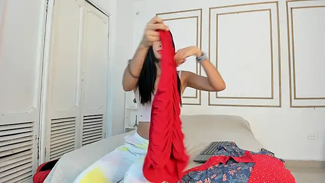 Snapshot of emily_gaviria1 chatting on 02/28/26, 12:05 emily gaviria1 online show from 02/28/26, 12:05