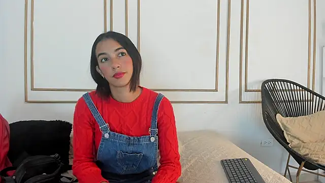 emily gaviria1 online show from 04/28/26, 12:20
