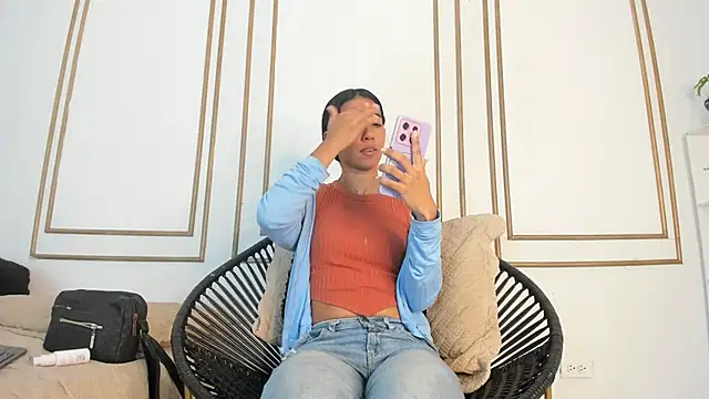 emily gaviria1 online show from 05/03/26, 12:09