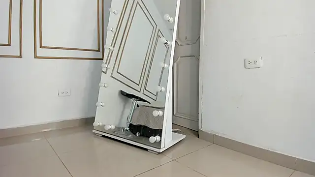 emily gaviria1 online show from 03/20/26, 12:06