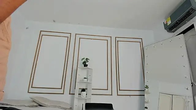 emily gaviria1 online show from 03/15/26, 12:23