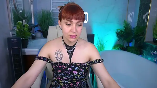Snapshot of DawnGwin chatting on 06/10/26, 06:03 DawnGwin online show from 06/10/26, 06:03