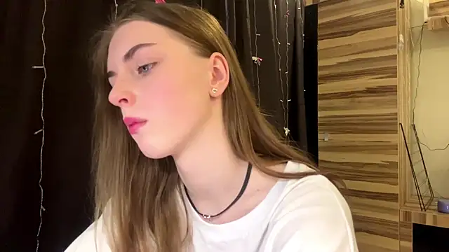 PollyDream online show from 03/02/26, 08:21