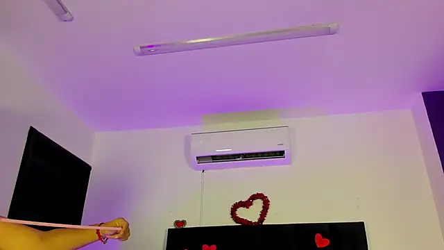 scarlet  ray  online show from 03/03/26, 10:11