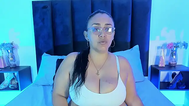 scarlet  ray  online show from 04/24/26, 11:23