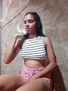 valentina gomez1 online show from 05/27/26, 12:45