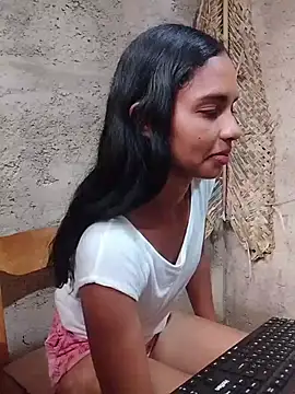 Snapshot of valentina_gomez1 chatting on 03/31/26, 01:46 valentina gomez1 online show from 03/31/26, 01:46