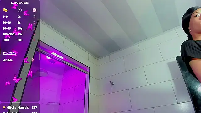 madison mujica  online show from 04/18/26, 11:12