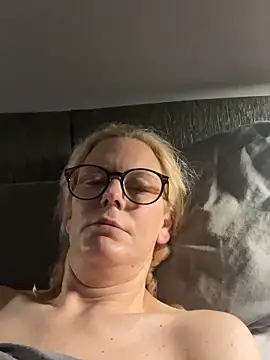 Amelie BlondeXX online show from 03/03/26, 08:10