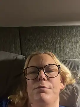 Amelie BlondeXX online show from 03/04/26, 04:20