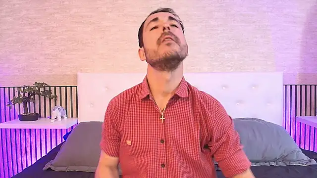 Snapshot of Adams_Sanz chatting on 04/07/26, 07:15 Adams Sanz online show from 04/07/26, 07:15