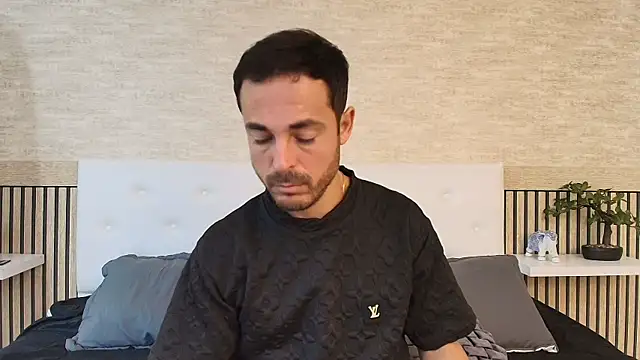 Snapshot of Adams_Sanz chatting on 04/06/26, 07:04 Adams Sanz online show from 04/06/26, 07:04