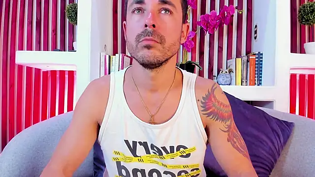 Adams Sanz online show from 05/07/26, 07:39