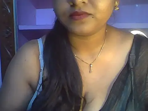Snapshot of Tamil_Kuttyma chatting on 07/10/26, 06:24 Tamil Kuttyma online show from 07/10/26, 06:24