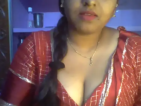 Snapshot of Tamil_Kuttyma chatting on 07/17/26, 01:19 Tamil Kuttyma online show from 07/17/26, 01:19