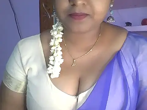 Snapshot of Tamil_Kuttyma chatting on 06/03/26, 01:01 Tamil Kuttyma online show from 06/03/26, 01:01