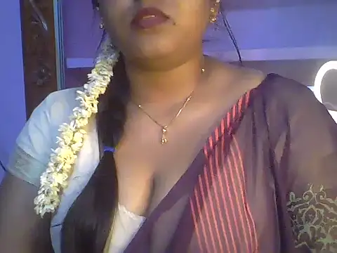 Snapshot of Tamil_Kuttyma chatting on 07/04/26, 05:06 Tamil Kuttyma online show from 07/04/26, 05:06