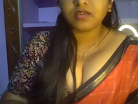 Snapshot of Tamil_Kuttyma chatting on 07/14/26, 03:18 Tamil Kuttyma online show from 07/14/26, 03:18