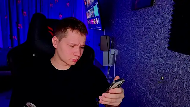 Snapshot of Karl_Night_ chatting on 02/28/26, 05:34 Karl Night online show from 02/28/26, 05:34