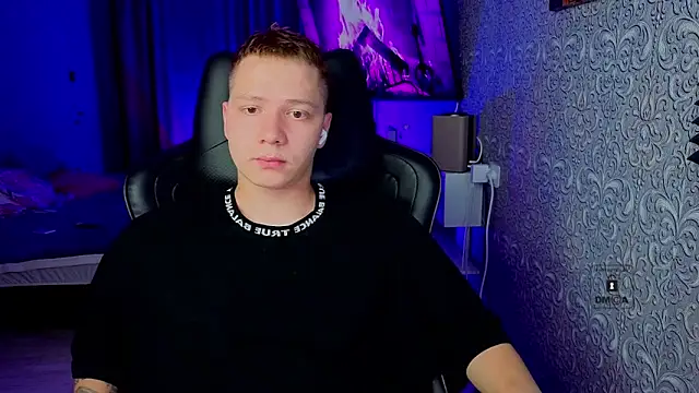 Karl Night  online show from 06/16/26, 07:14