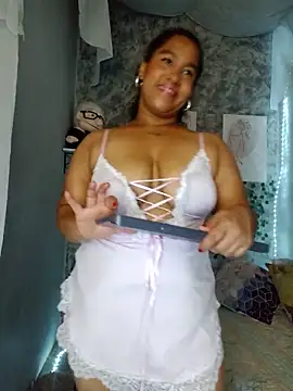 Snapshot of medusafox_ chatting on 05/04/26, 05:00 medusafox online show from 05/04/26, 05:00