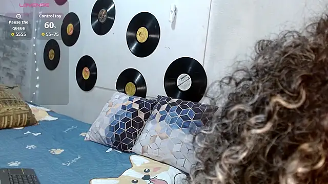 medusafox  online show from 03/01/26, 04:12