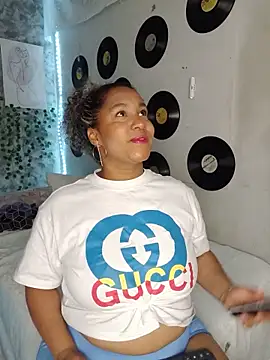 medusafox  online show from 04/15/26, 09:59