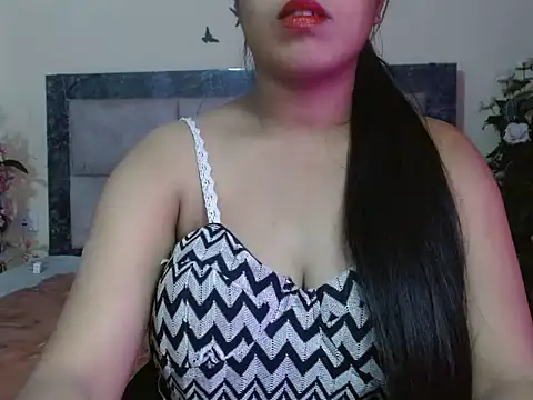 Snapshot of Popo_Girl chatting on 04/13/26, 06:12 Popo Girl online show from 04/13/26, 06:12