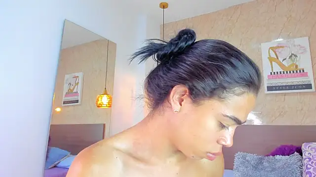 Miia03 online show from 04/13/26, 11:47