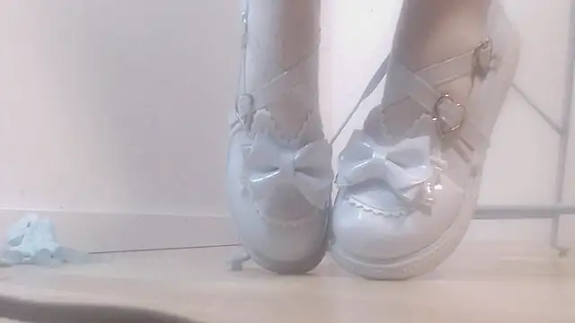 vanillemilk online show from 06/01/26, 06:29