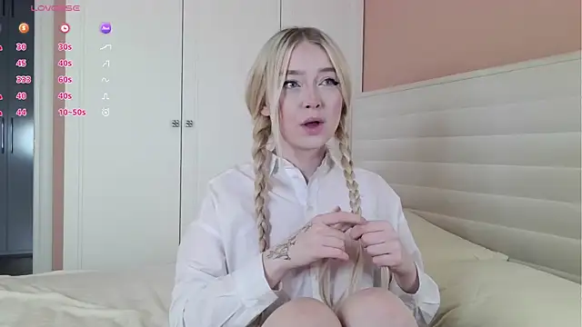 ChristinBland online show from 04/21/26, 12:23