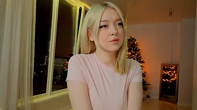 Snapshot of ChristinBland chatting on 02/26/26, 07:25 ChristinBland online show from 02/26/26, 07:25