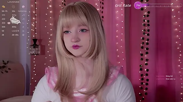 Snapshot of effy_dollie chatting on 06/07/26, 02:33 effy dollie online show from 06/07/26, 02:33