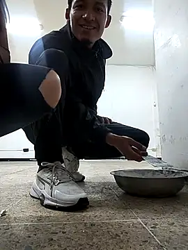 MaskedLatinaX online show from 04/09/26, 04:46