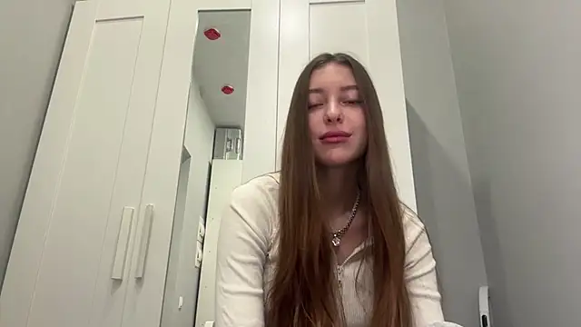 Snapshot of selena_favn chatting on 03/02/26, 02:12 selena favn online show from 03/02/26, 02:12