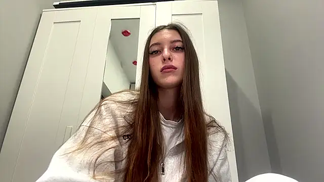 selena favn online show from 03/04/26, 03:14