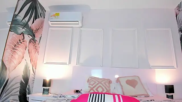 JeiLovee online show from 03/24/26, 11:32