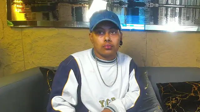 Noha  scott online show from 04/05/26, 02:35